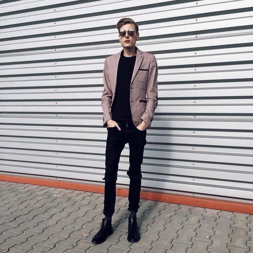 14324480_648947015279764_3626079153336874236_o